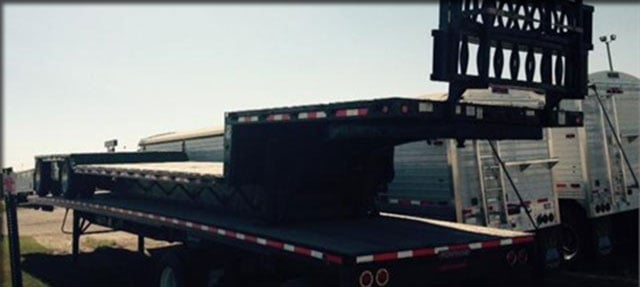 Drop deck truck trailer